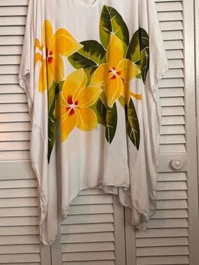 ShuShi Handmade Green Yellow White Tunic with Pink Logo Tag One Size